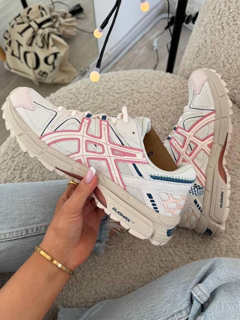 Кросівки бежеві Asics Gel Kahana Milk Pink