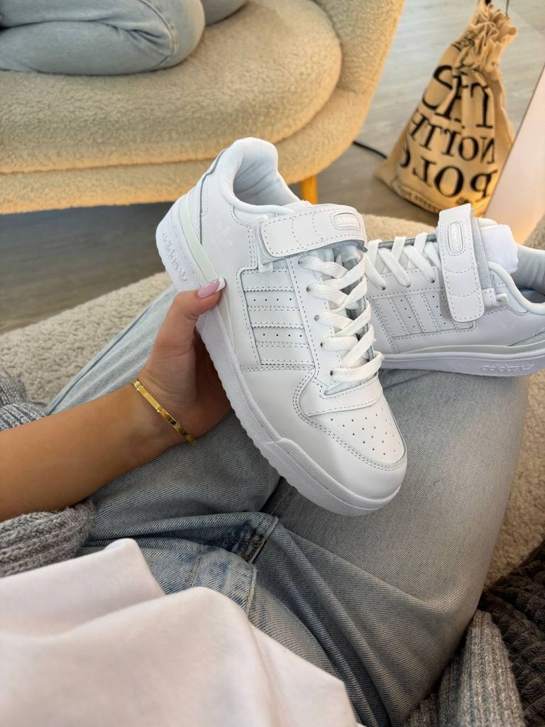 Кросівки білі Adidas Forum White Lux