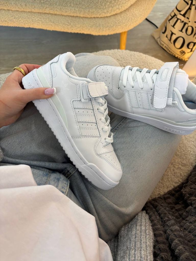 Кросівки білі Adidas Forum White Lux
