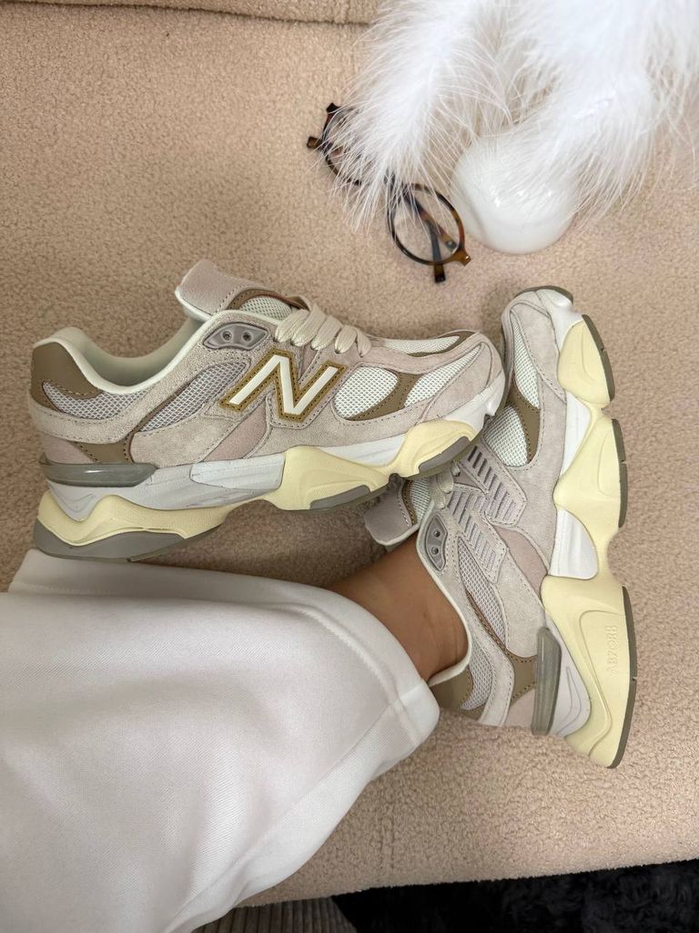 Кросівки бежеві New Balance 9060 Sea Salt Brown