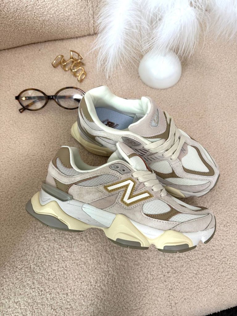 Кросівки бежеві New Balance 9060 Sea Salt Brown