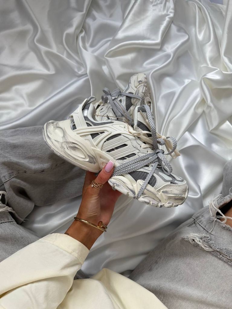 Кросівки Adidas Vento XLG White Silver 