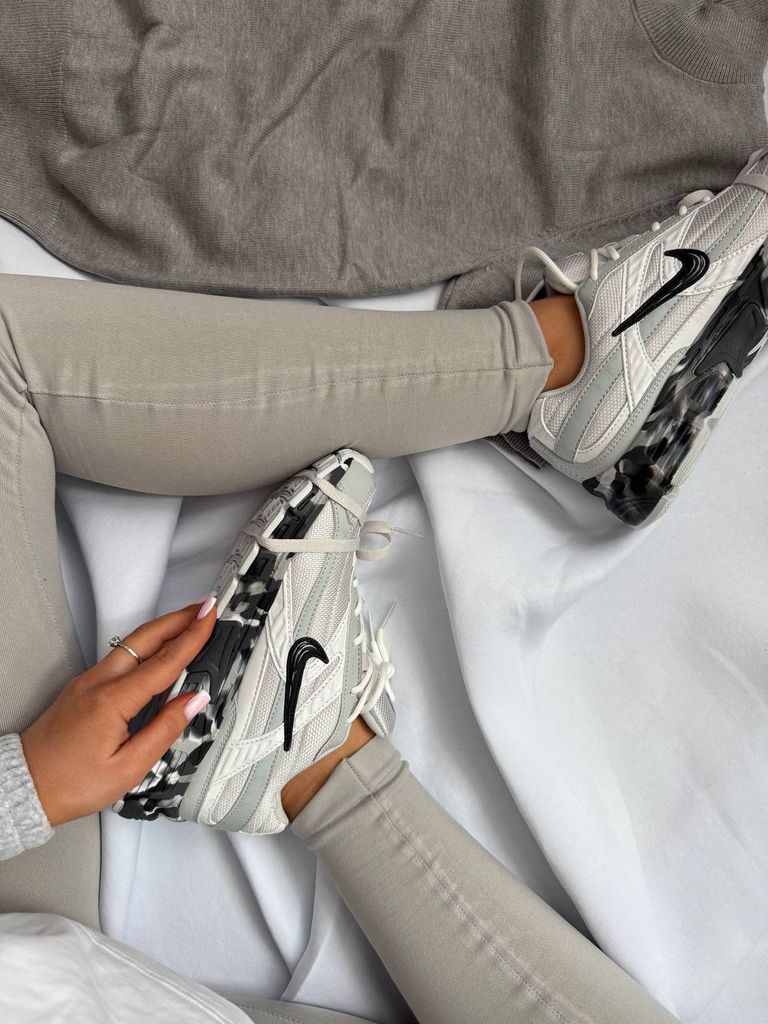 Кросівки сірі Nike Initiator Custom Grey