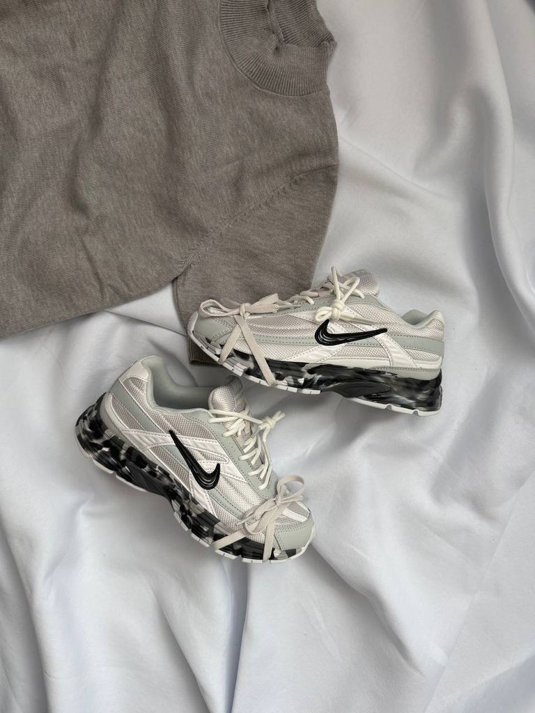 Кросівки сірі Nike Initiator Custom Grey