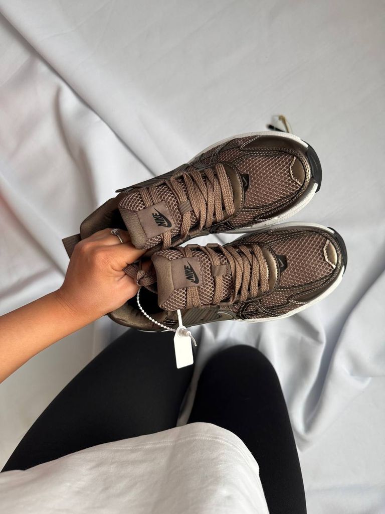 Кросівки бронза Nike V2K Runtekk Mink Brown