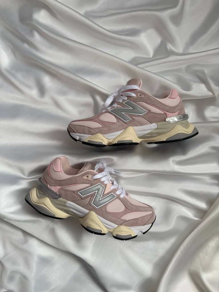 Кросівки бежево-рожеві New Balance 9060 Pink