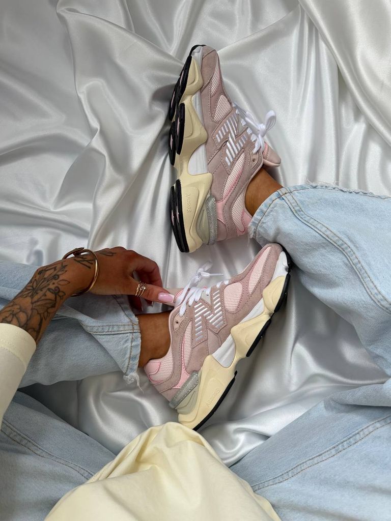 Кросівки бежево-рожеві New Balance 9060 Pink