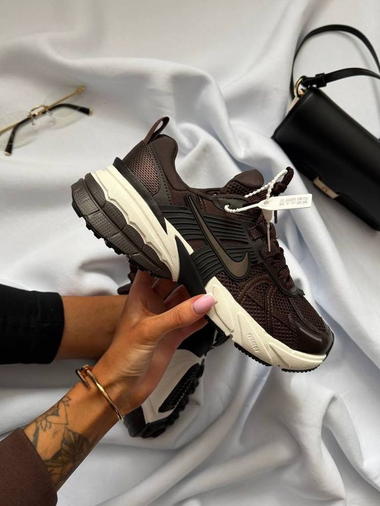 Кросівки шоколадні Nike V2K Runtekk Brown Black