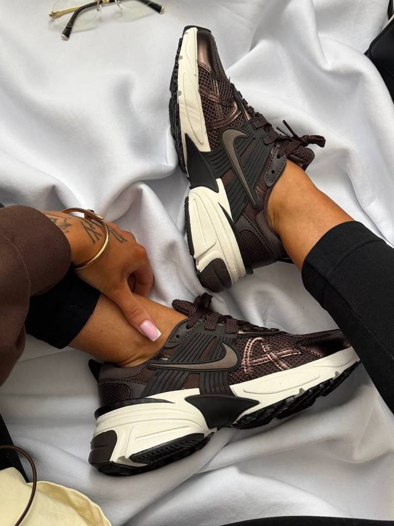 Кросівки шоколадні Nike V2K Runtekk Brown Black
