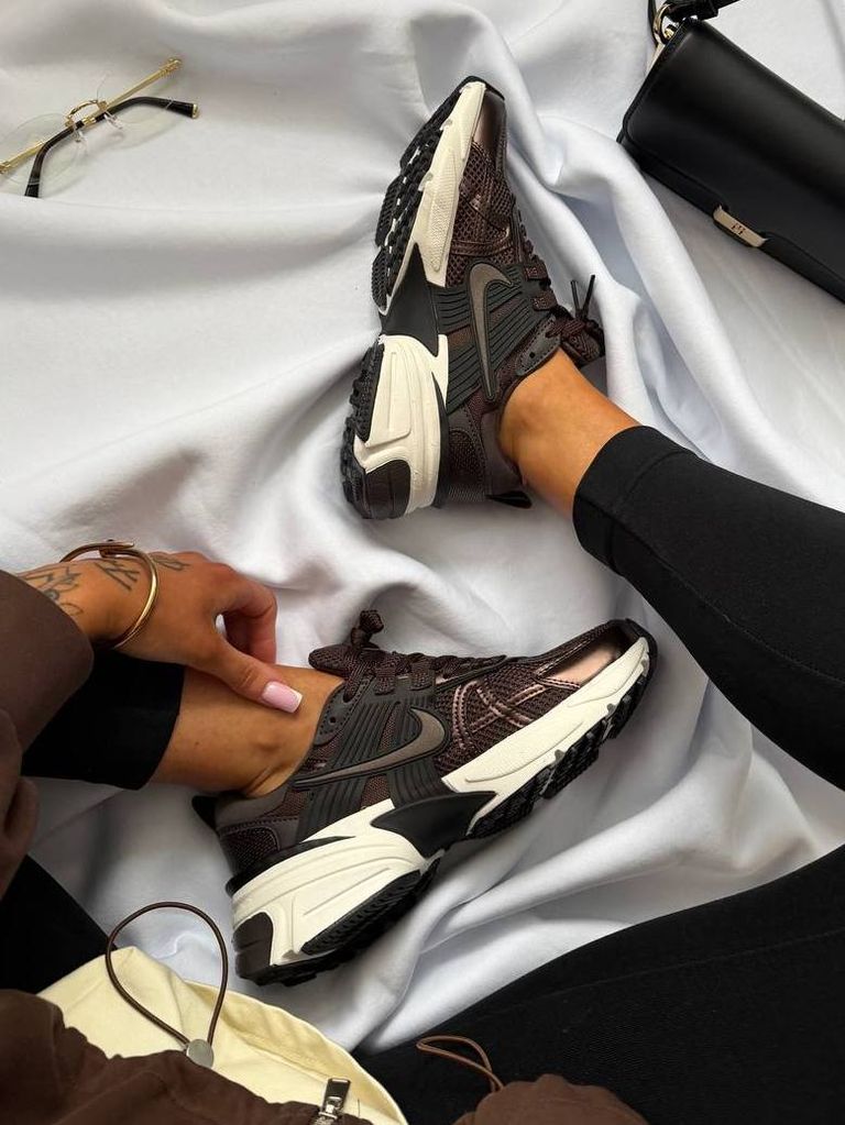 Кросівки шоколадні Nike V2K Runtekk Brown Black