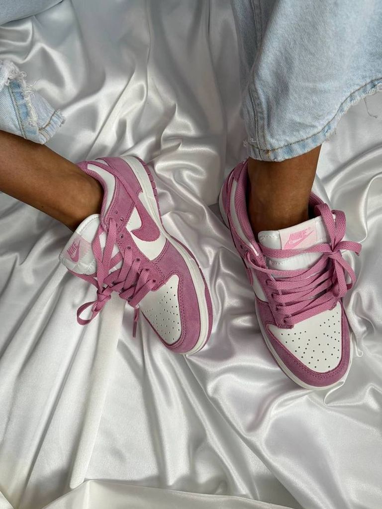 Кросівки біло-рожеві Nike SB Dunk Low White Pink
