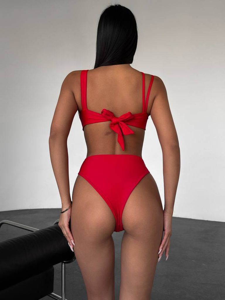 Купальник монокіні з фігурними вирізами