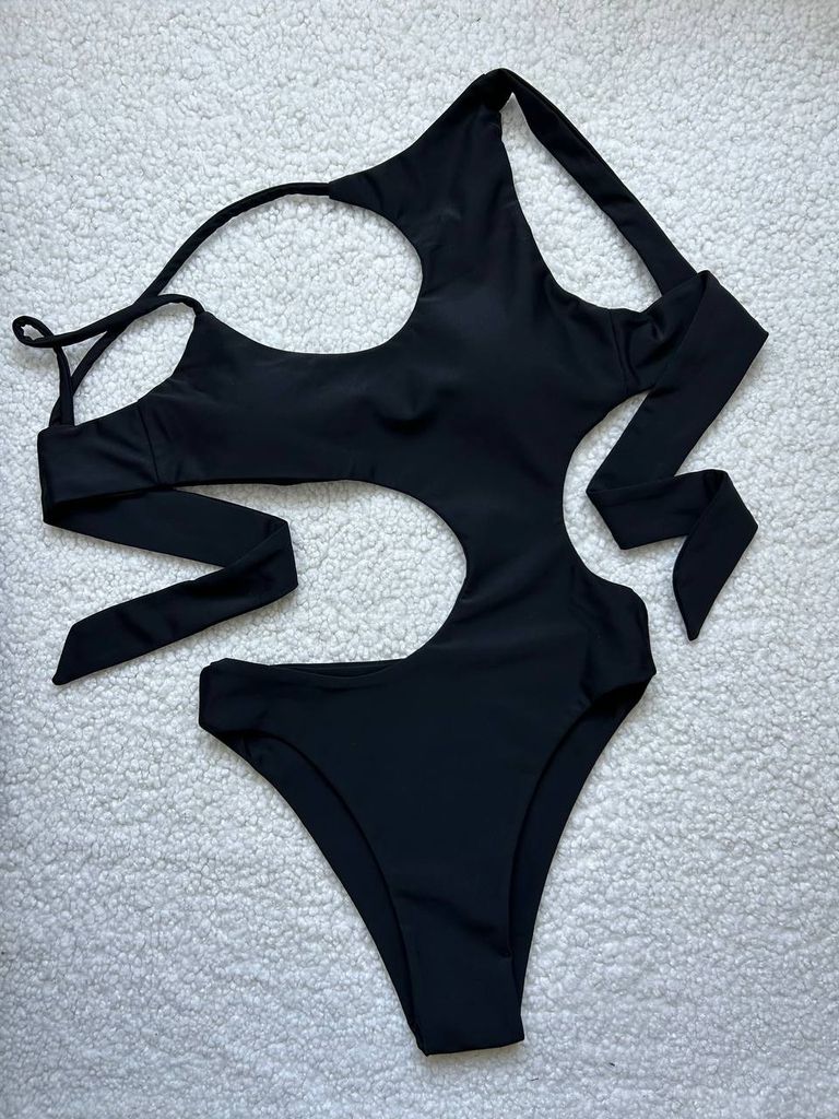 Купальник монокіні з фігурними вирізами