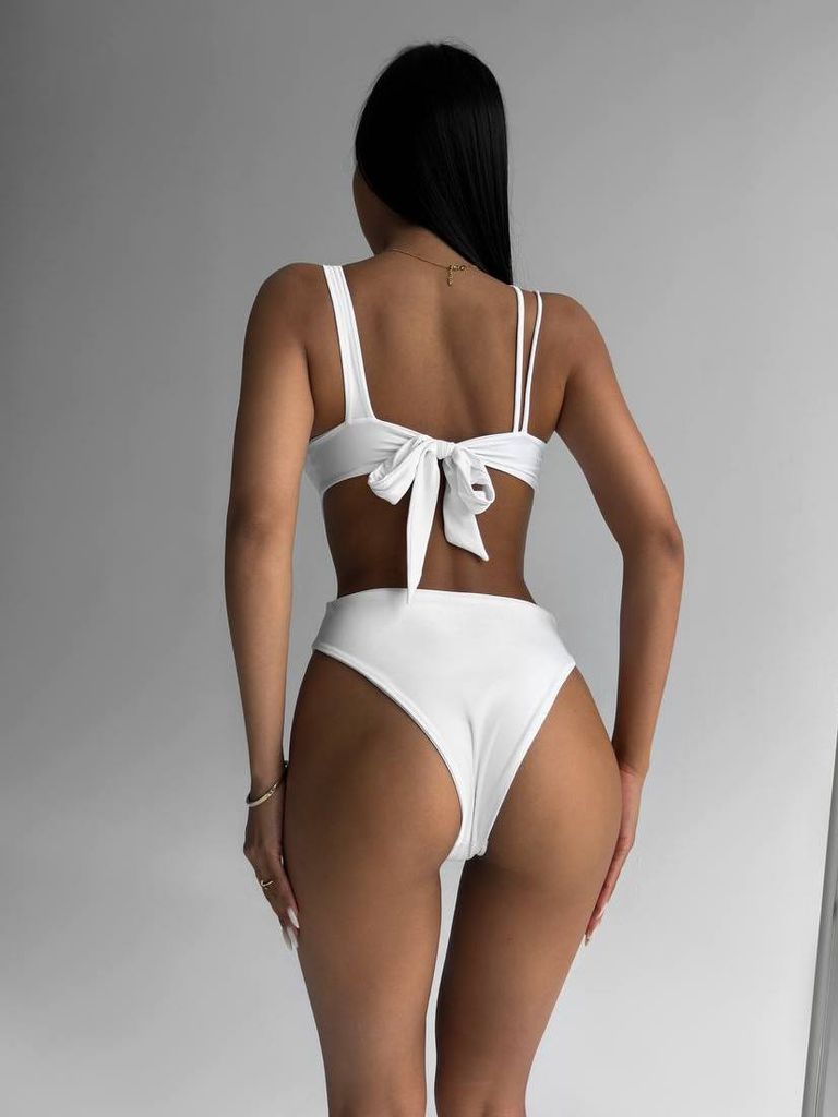 Купальник монокіні з фігурними вирізами