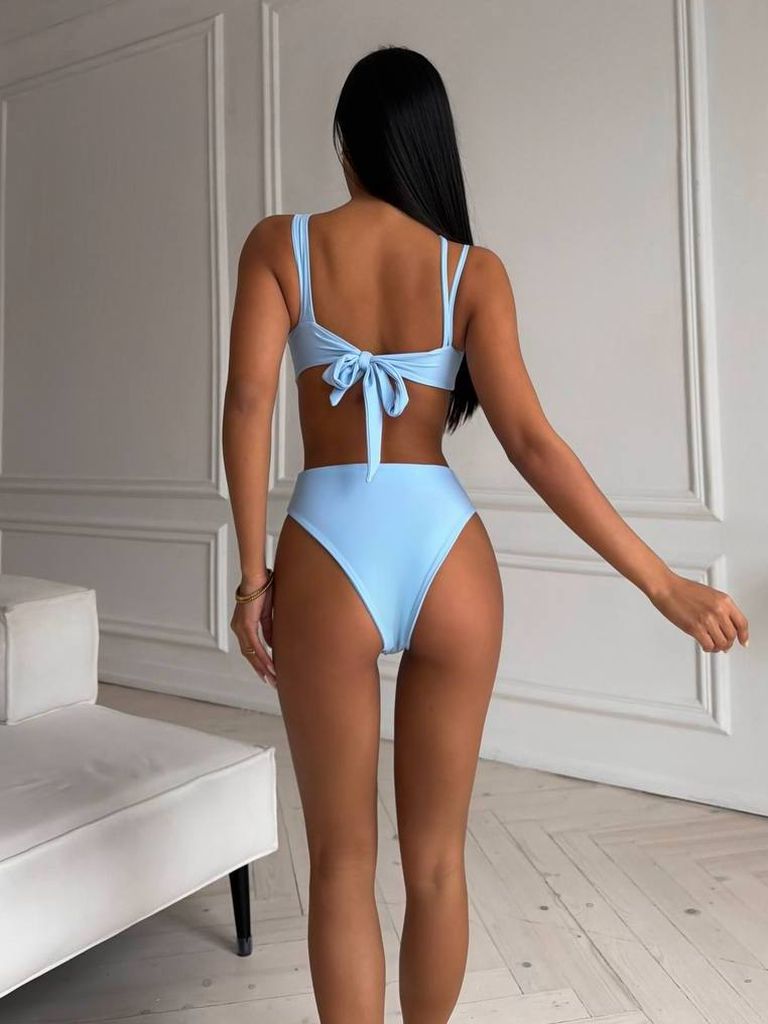 Купальник монокіні з фігурними вирізами