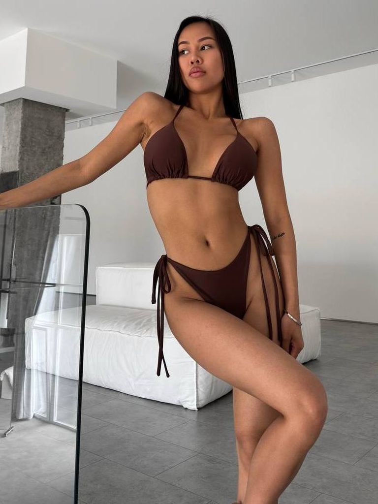 Шоколадний купальник бікіні на зав'язках 