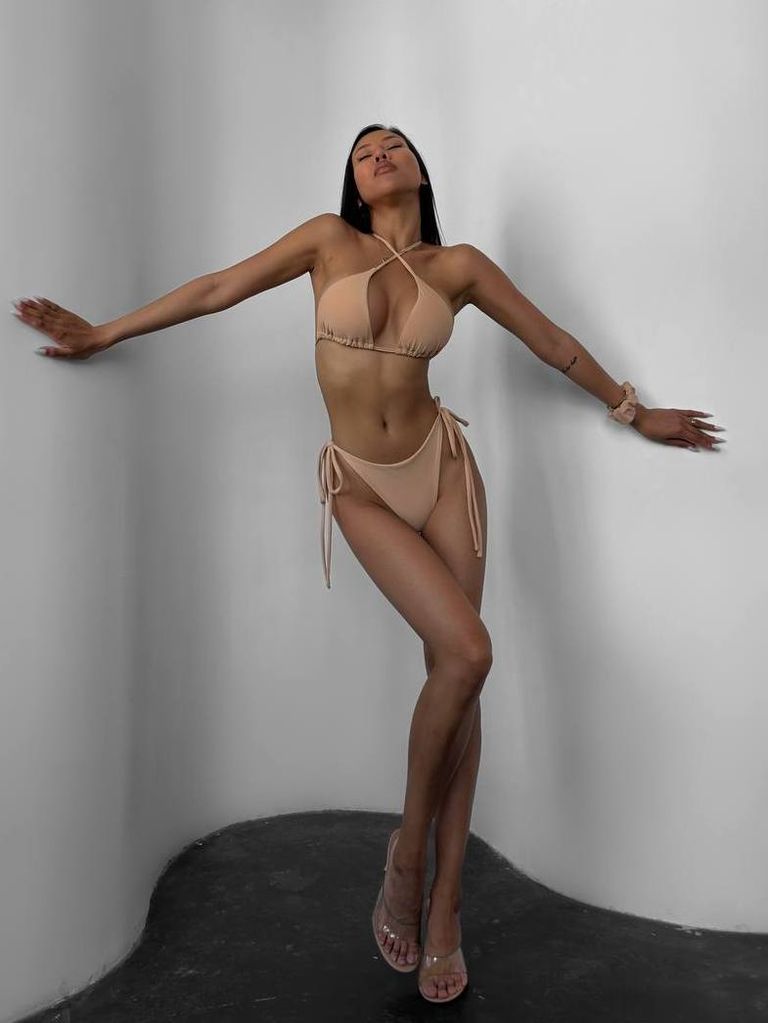 Бежевий купальник бікіні на зав'язках 