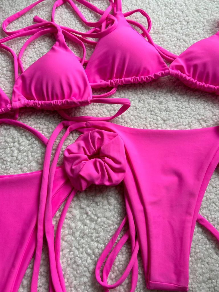 Рожевий купальник бікіні на зав'язках 