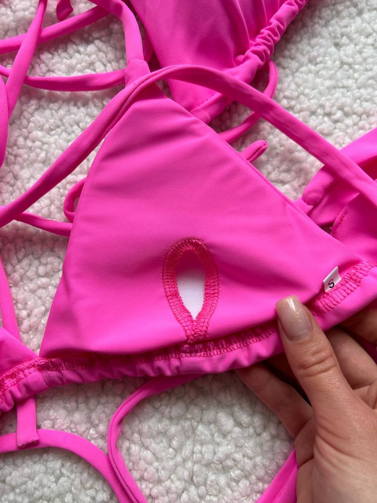 Рожевий купальник бікіні на зав'язках 