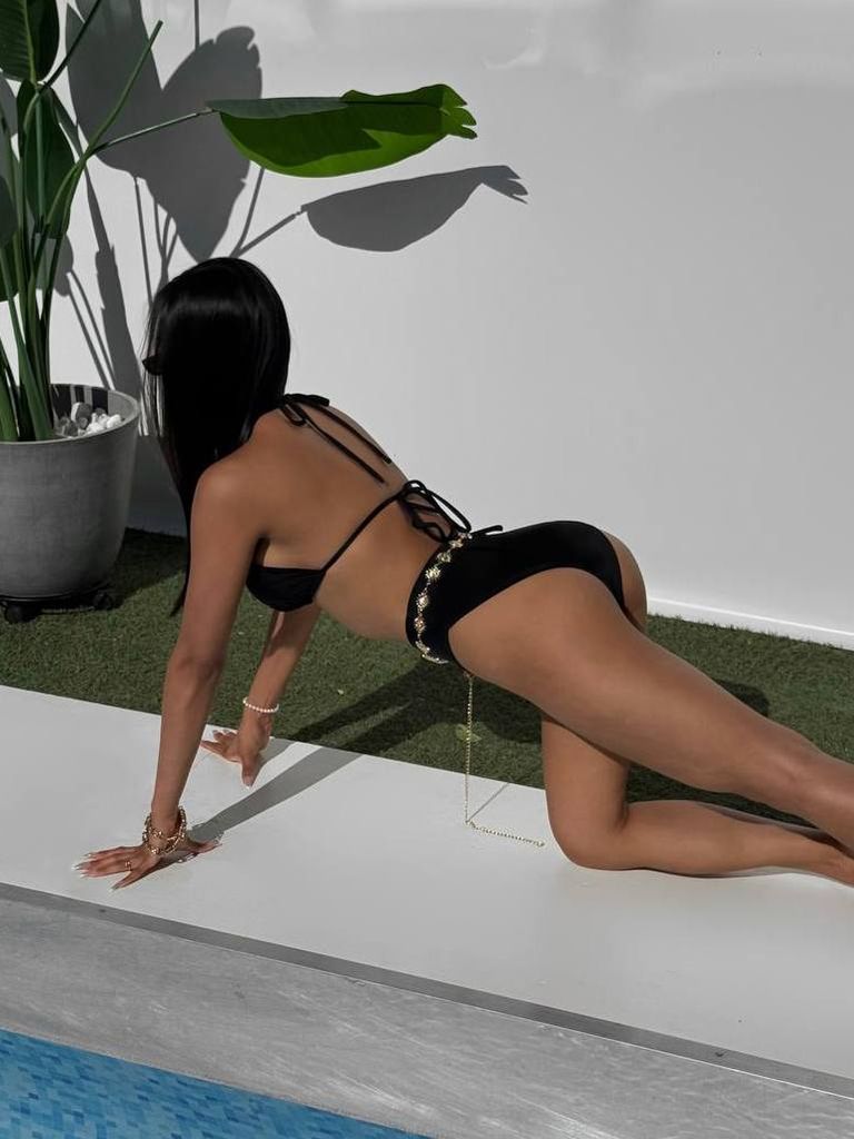 Купальник чорний з високими плавками