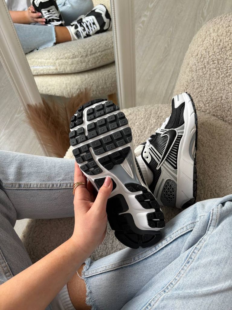 Кросівки Nike Vomero Zoom 5 Grey Black