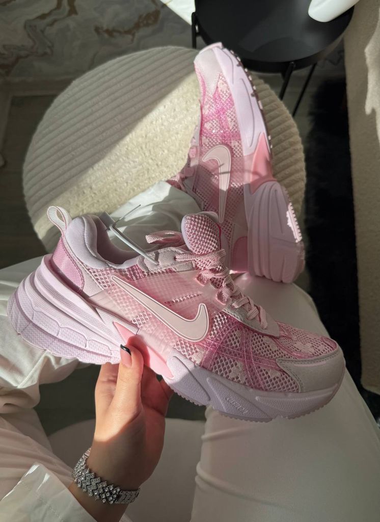 Кросівки рожеві Nike V2K Runtekk White Pink Flowers