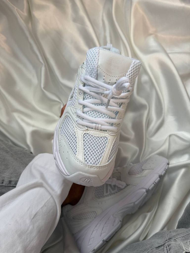Кросівки білі New Balance 530 White