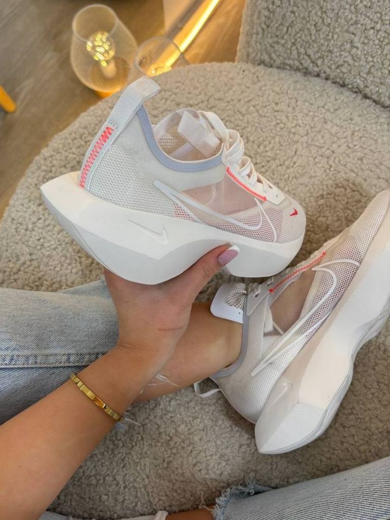 Кросівки білі літні з сітки Nike Vista White-Red