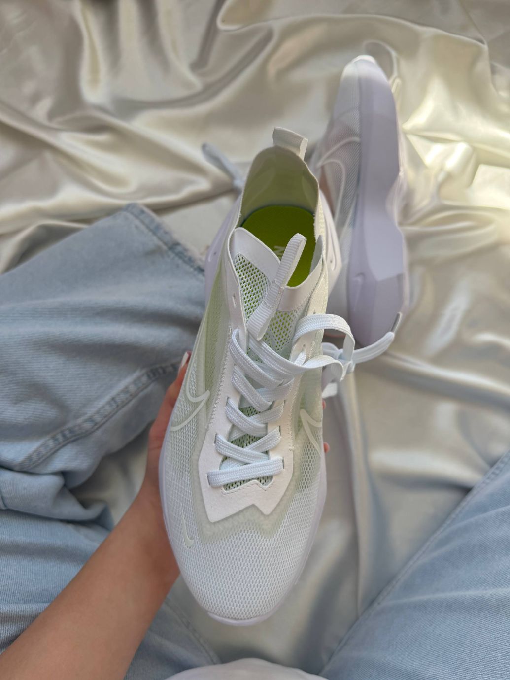 Кросівки білі літні з сітки Nike Vista Lite White
