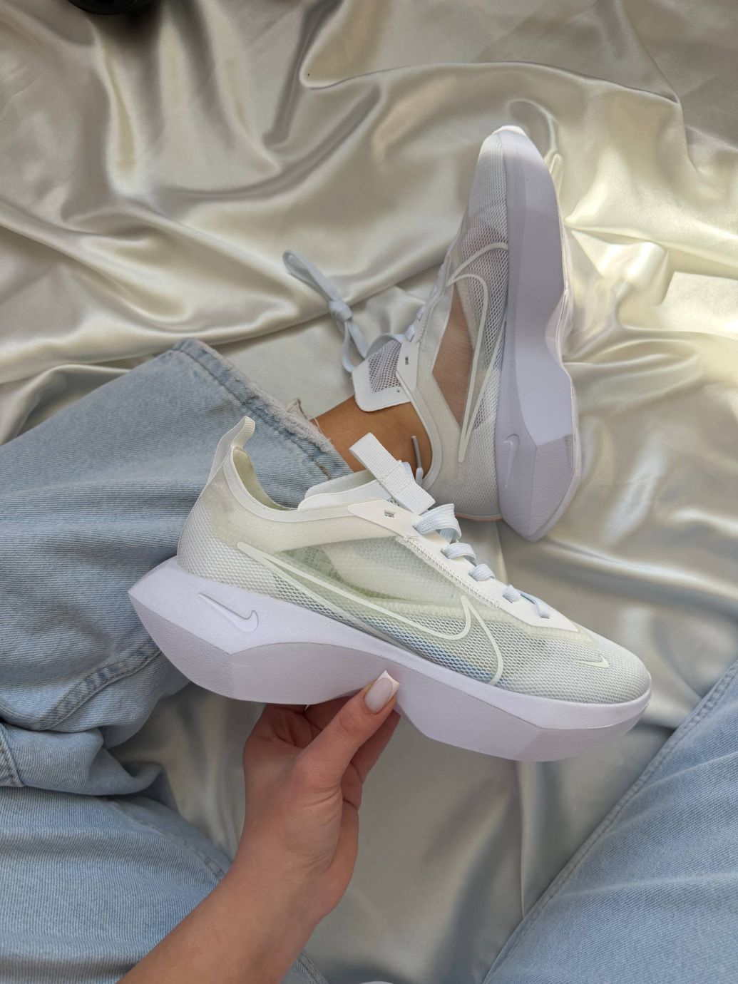Кросівки білі літні з сітки Nike Vista Lite White