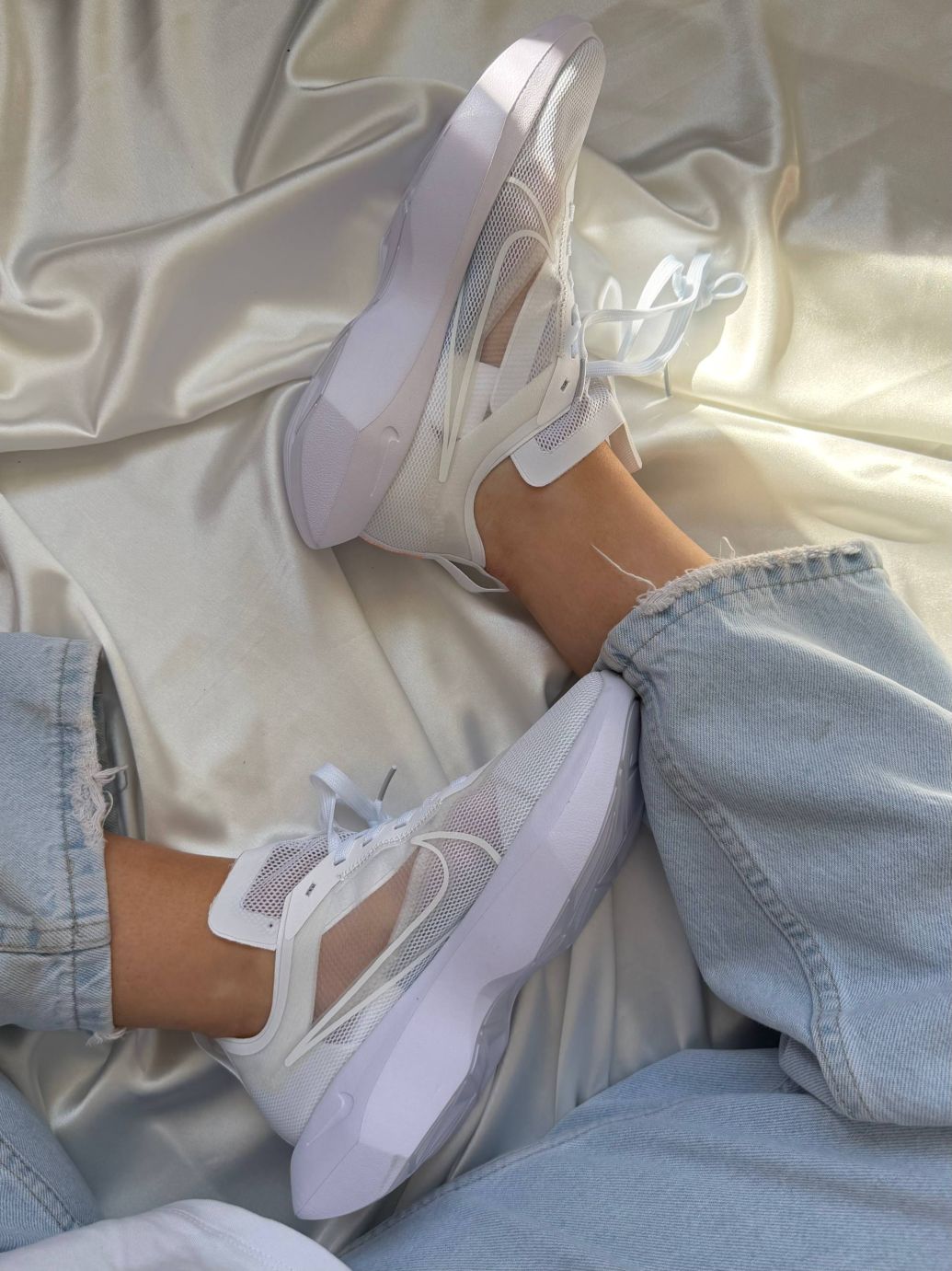 Кросівки білі літні з сітки Nike Vista Lite White