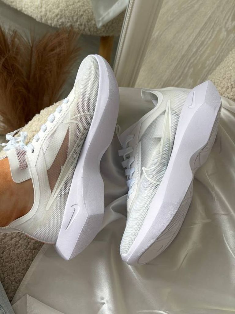 Кросівки білі літні з сітки Nike Vista Lite White