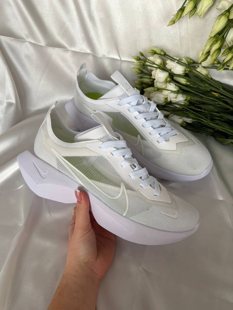 Кросівки білі літні з сітки Nike Vista Lite White