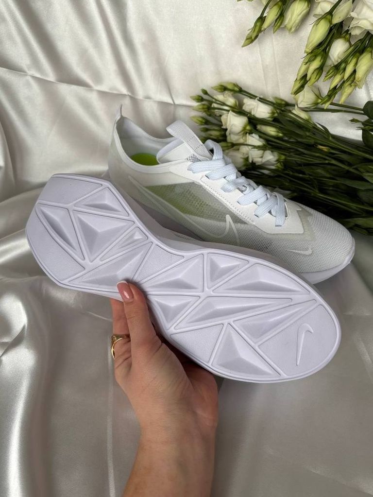 Кросівки білі літні з сітки Nike Vista Lite White