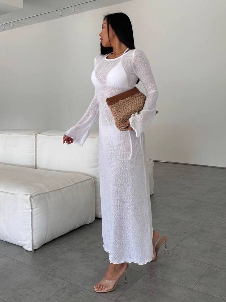 Пляжна сукня біла довга з довгими рукавами 
