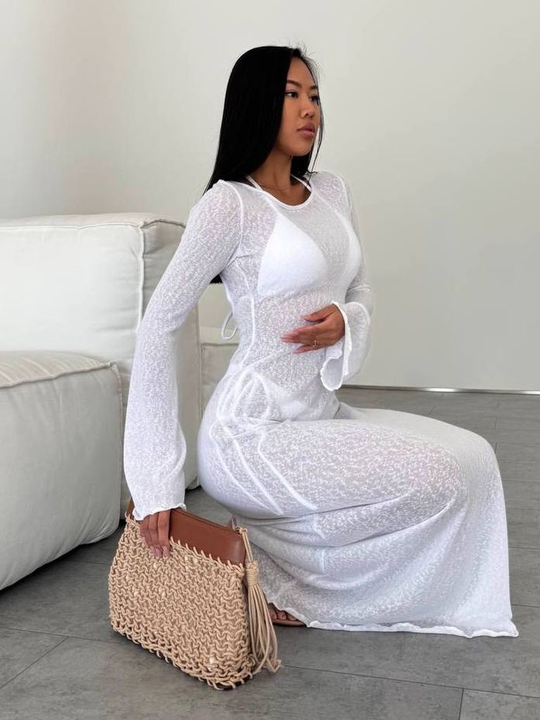 Пляжна сукня біла довга з довгими рукавами 