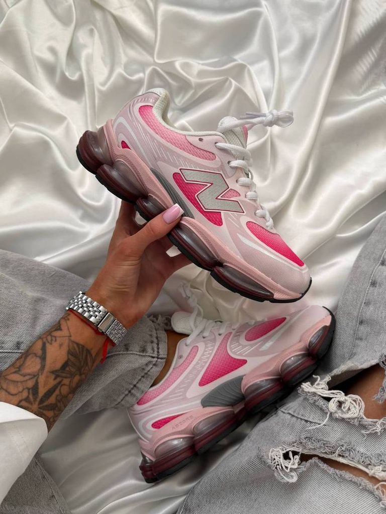 Кросівки рожеві New Balance 2000 Pink 