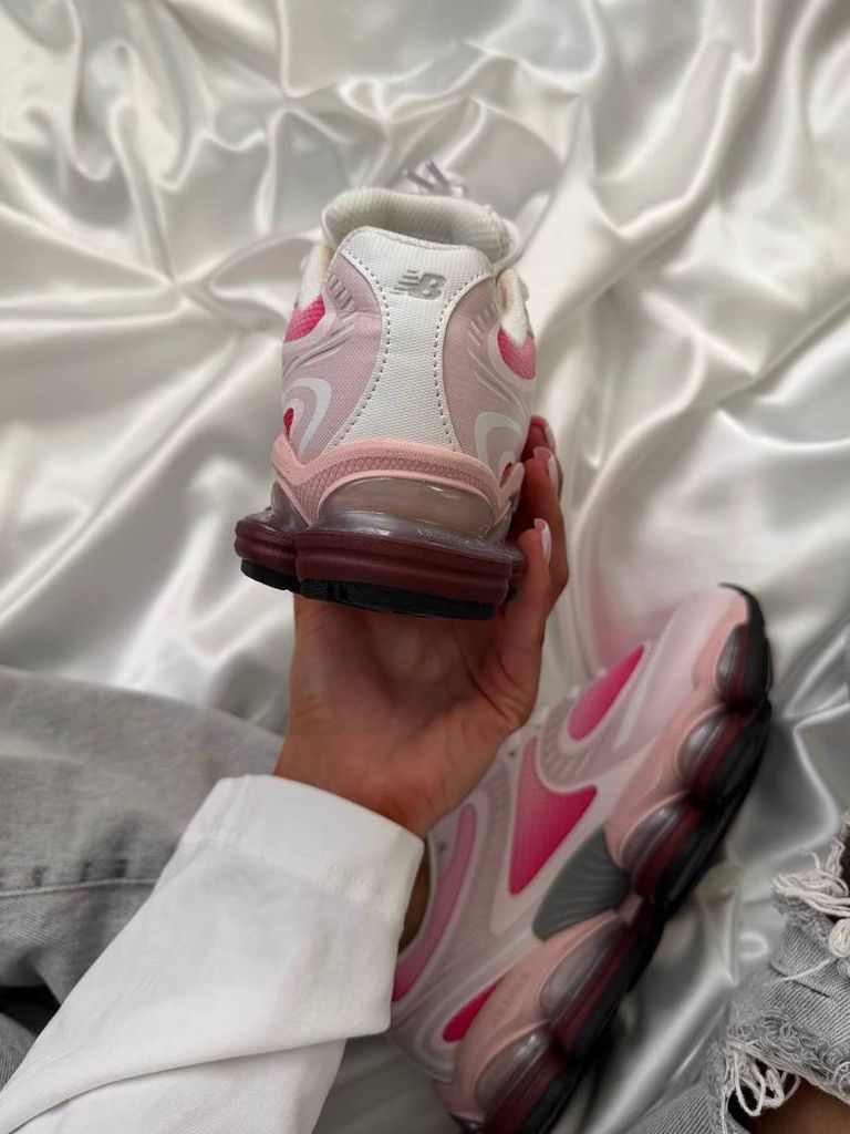 Кросівки рожеві New Balance 2000 Pink 