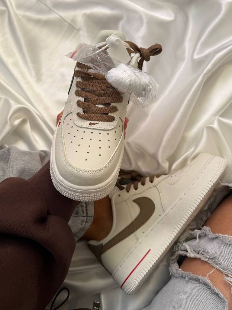 Кросівки бежеві Nike Air Force Mocco PREMIUM