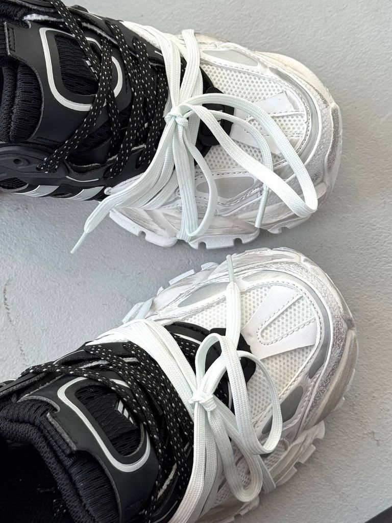 Кросівки Adidas Vento XLG Deluxe White Black