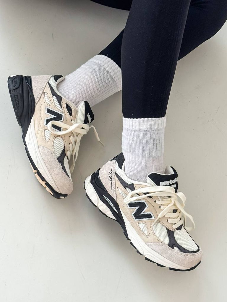 Кросівки бежеві New Balance 990 Beige Black