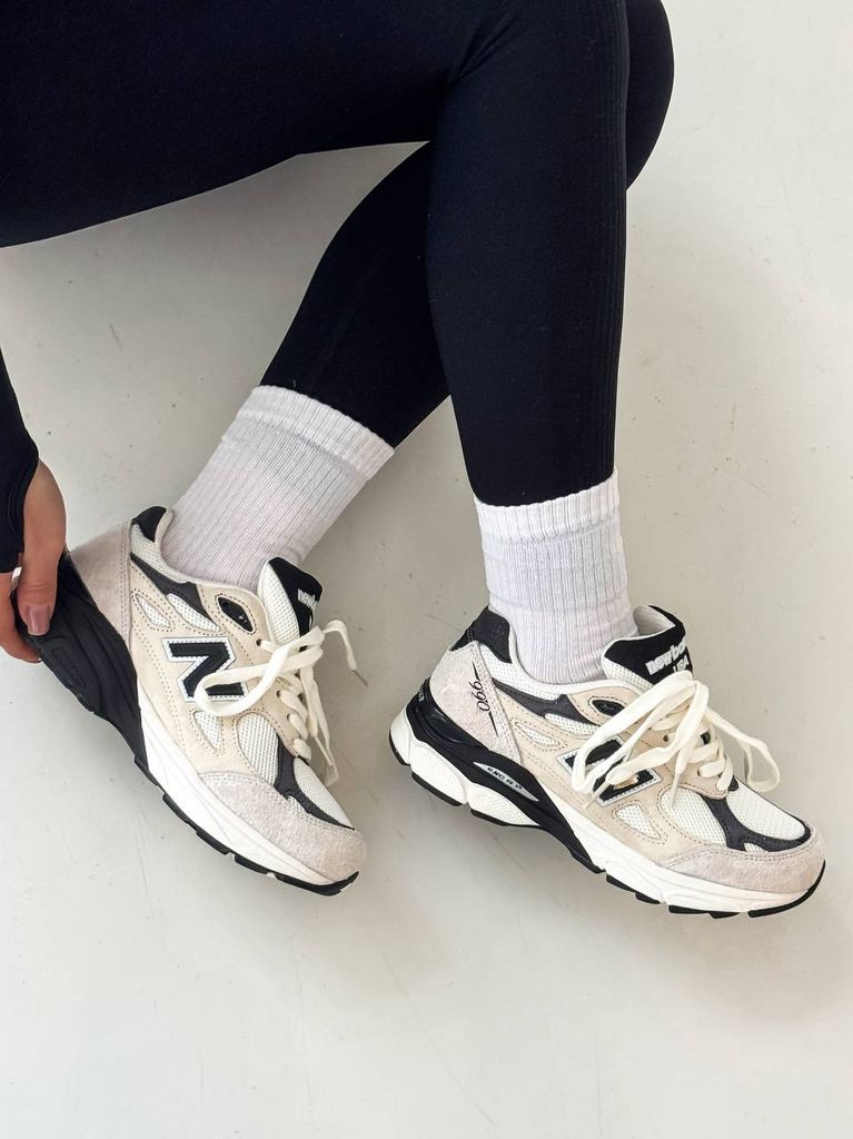 Кросівки бежеві New Balance 990 Beige Black