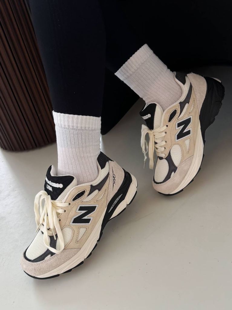 Кросівки бежеві New Balance 990 Beige Black
