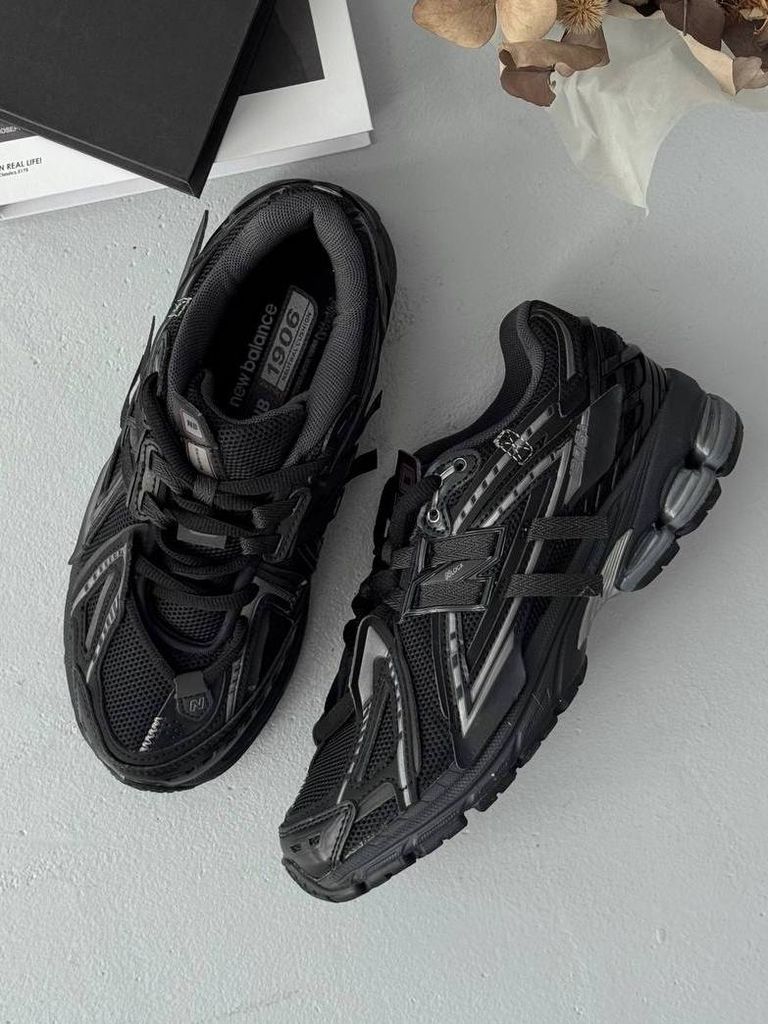 Кросівки чорні New Balance 1906A Black