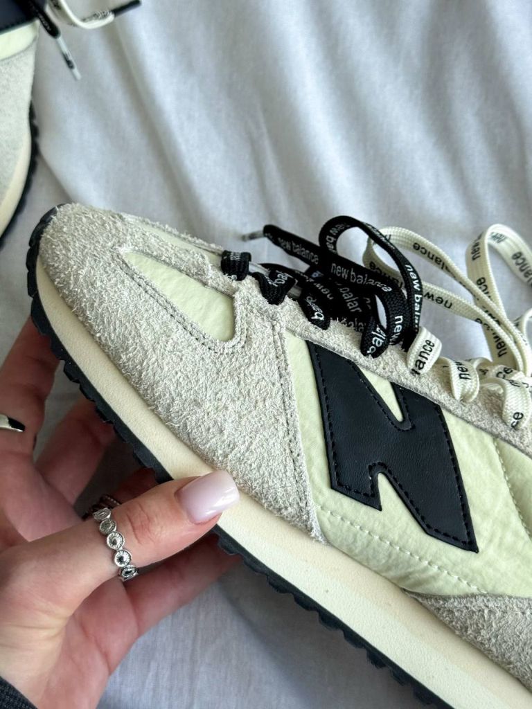 Кросівки бежеві New Balance 471 Beige Black
