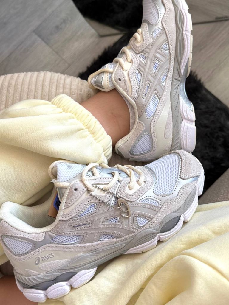 Кросівки бежеві Asics Gel Nyc Beige