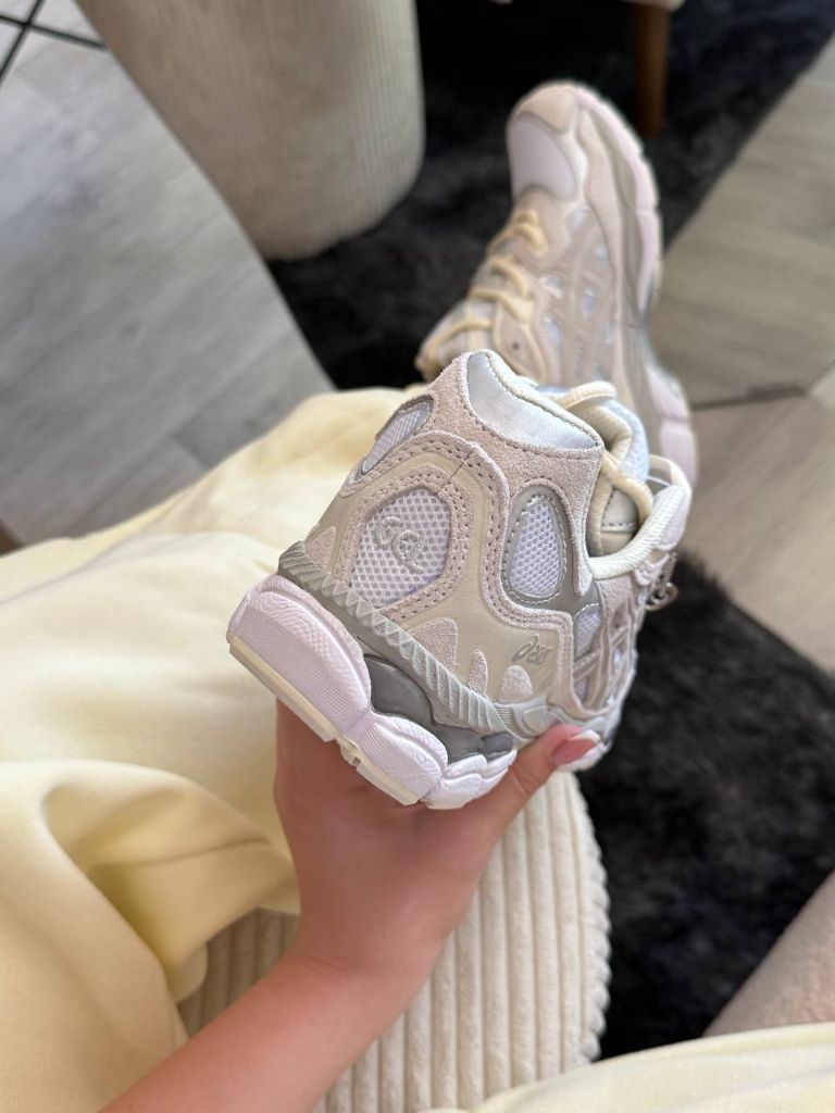 Кросівки бежеві Asics Gel Nyc Beige