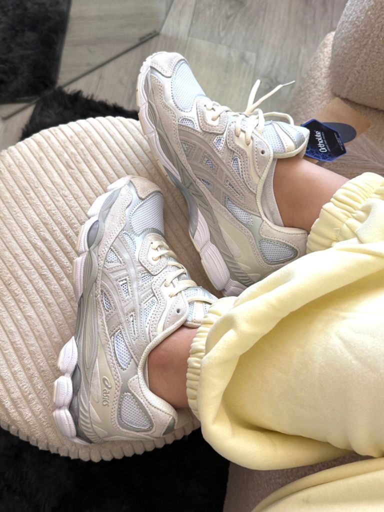 Кросівки бежеві Asics Gel Nyc Beige