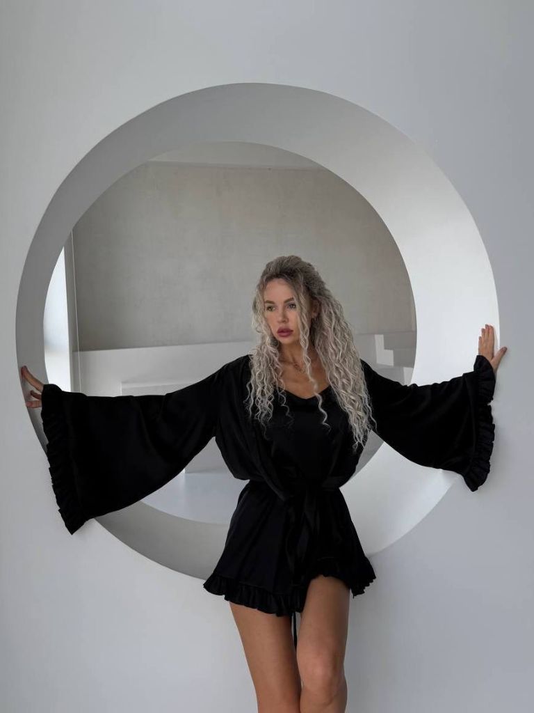 Чорний шовковий халат кімоно для пляжу та дому