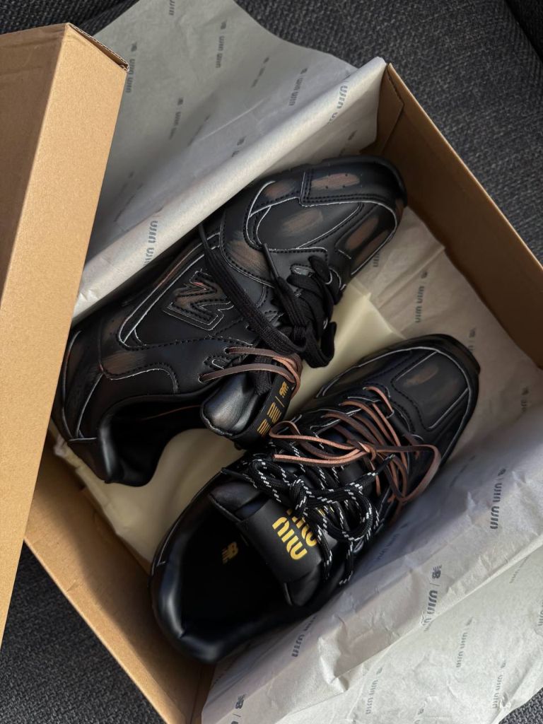 Кросівки New Balance Miu Miu Black Brown